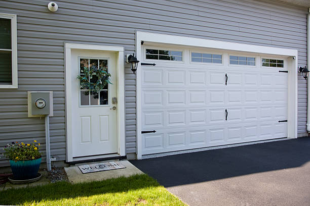 24/7 Emergency Garage Door Panel Replacement experts in Murray County County, OK
